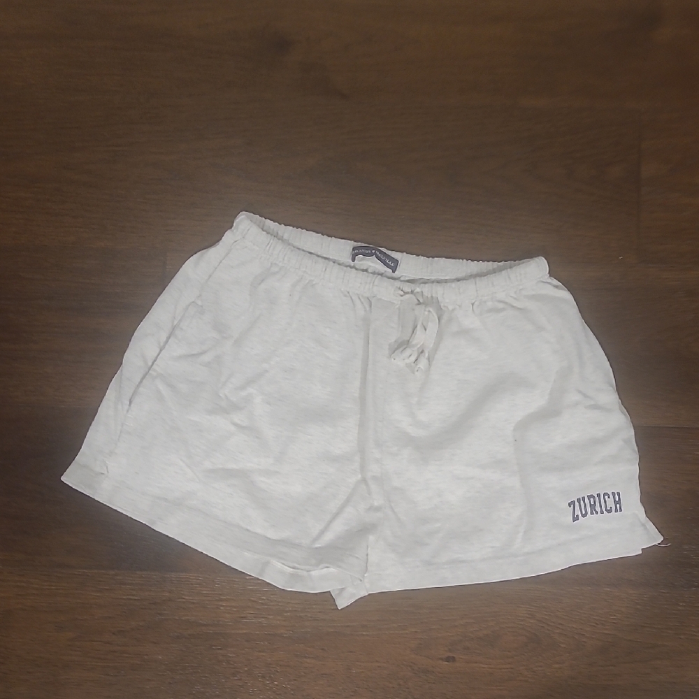 Brandy Melville Rare Stretchy White Zurich Shorts